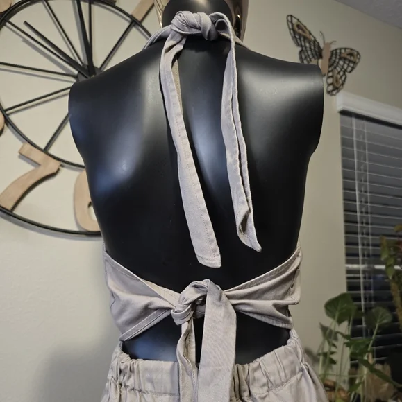 Forever 21 Backless Tie Jumpsuit | Size Small | Flowy Fit | Neutral Vibes - Picture 4 of 5